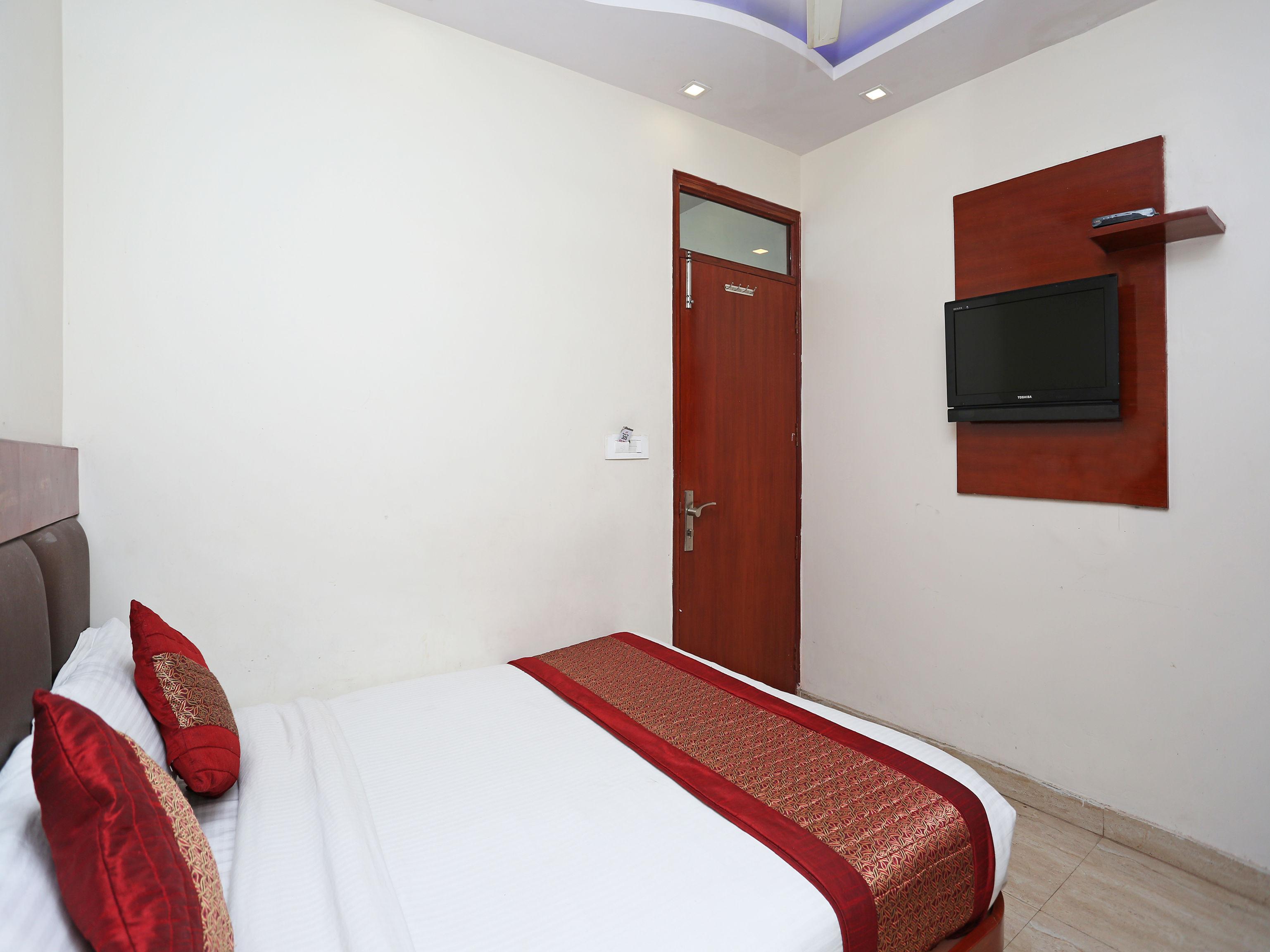 Oyo 6169 Hotel Prem Deluxe New Delhi Eksteriør billede