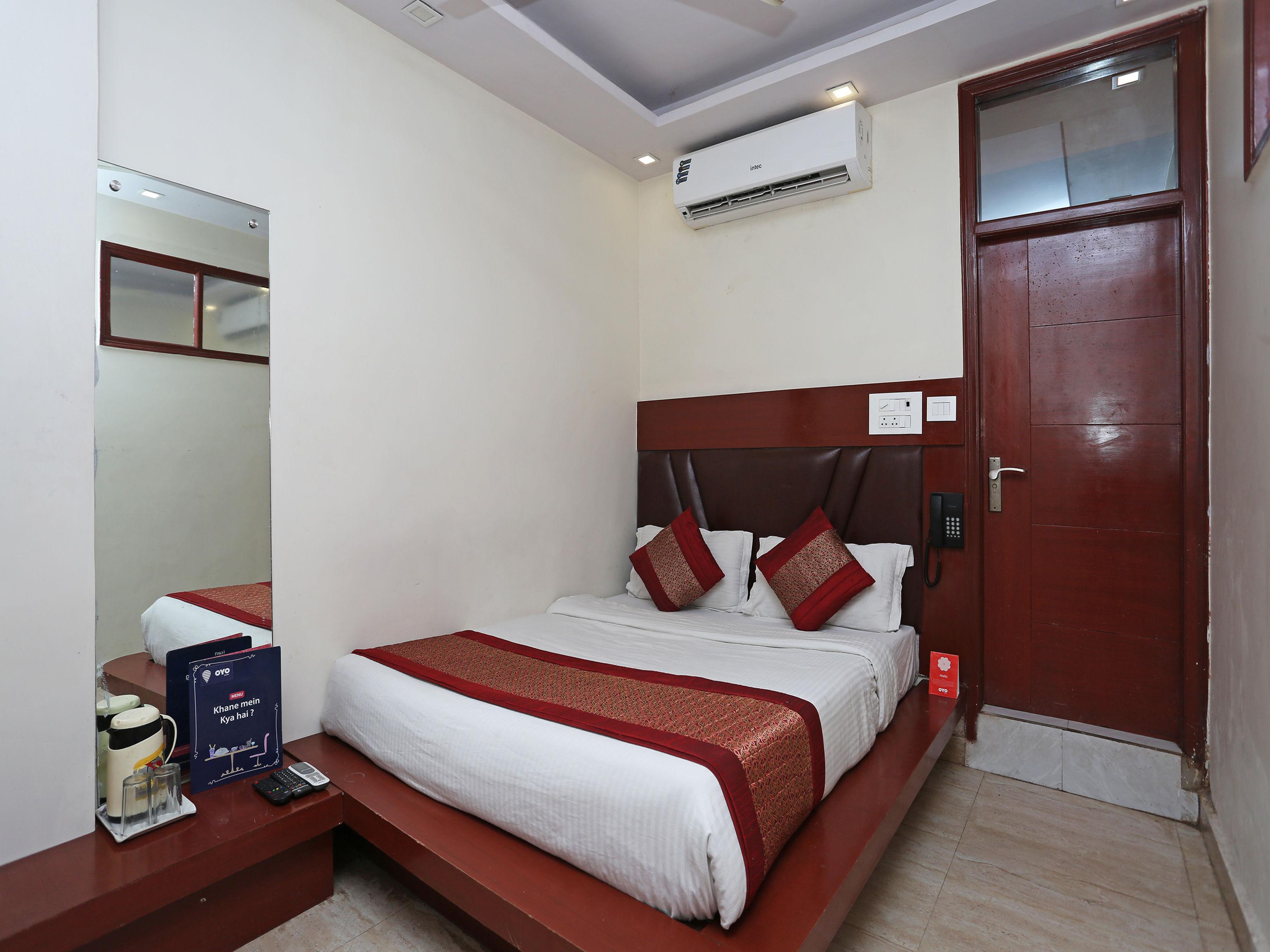 Oyo 6169 Hotel Prem Deluxe New Delhi Eksteriør billede